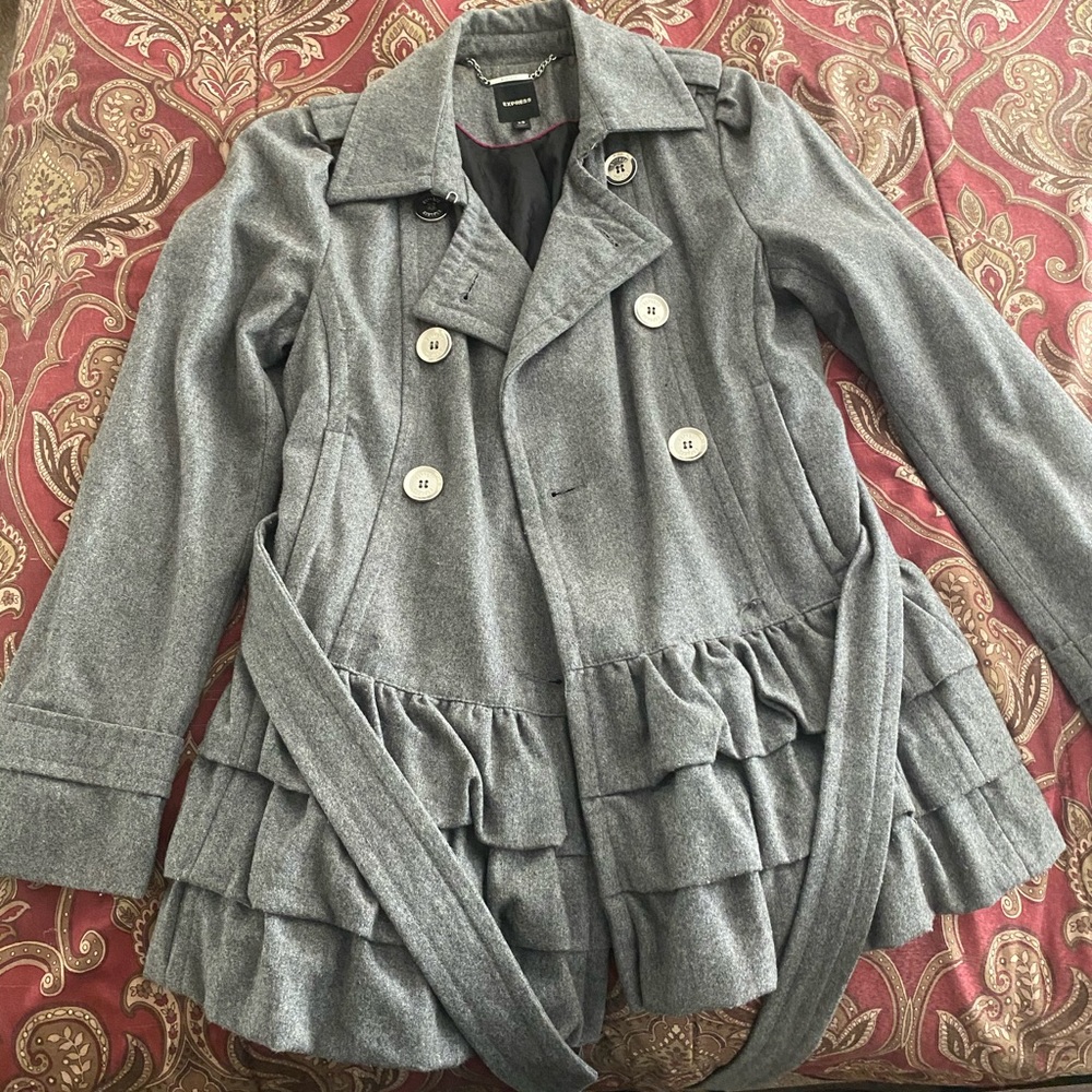 Express coat with ruffles in XS